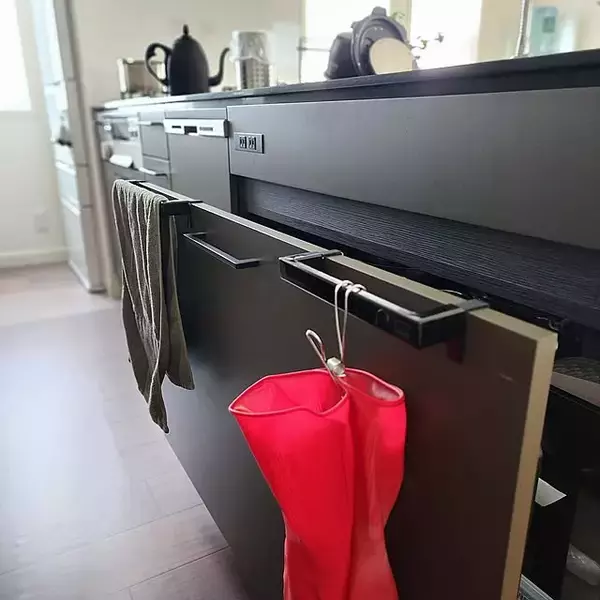 キッチンや洗面所で大活躍！山崎実業「tower」の優秀タオル掛け6選