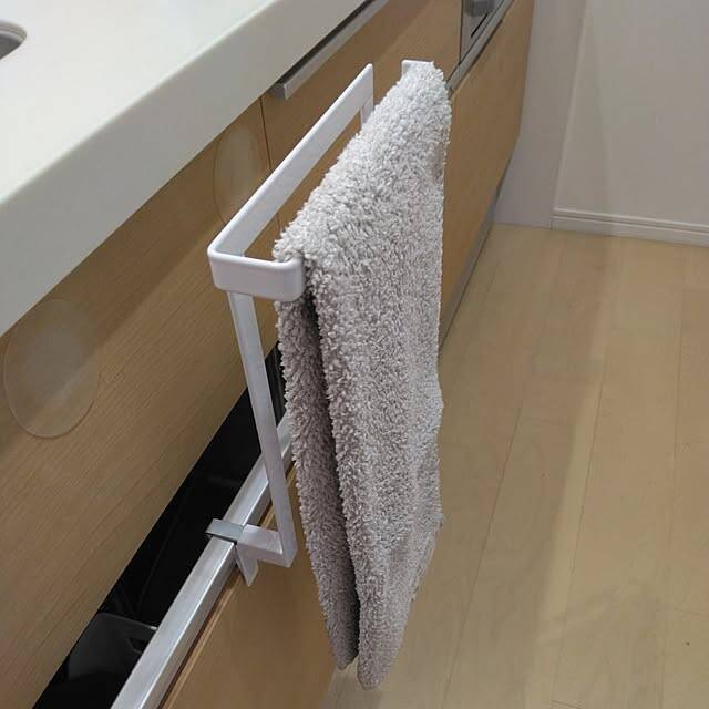 キッチンや洗面所で大活躍！山崎実業「tower」の優秀タオル掛け6選