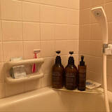 「ぬめりやカビから卒業！水切れ抜群で衛生的なシャンプーの置き方6選」の画像6