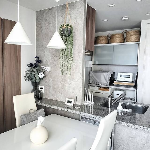 カゴ収納がインテリアになる！IKEAの万能バスケット「FLADIS」の活用術