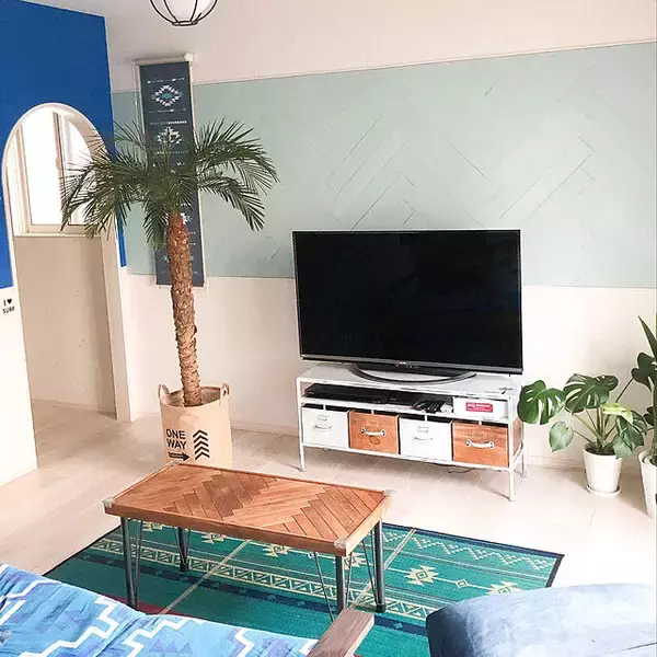 「部屋が一気に見違える！憧れのヘリンボーン柄のある暮らし」の画像