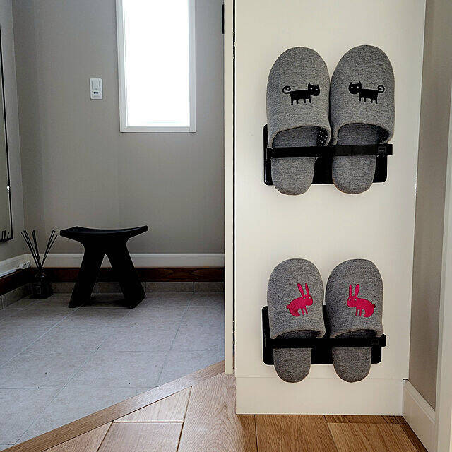 床が片付いていると気持ちもすっきり！床置きしないための工夫10選