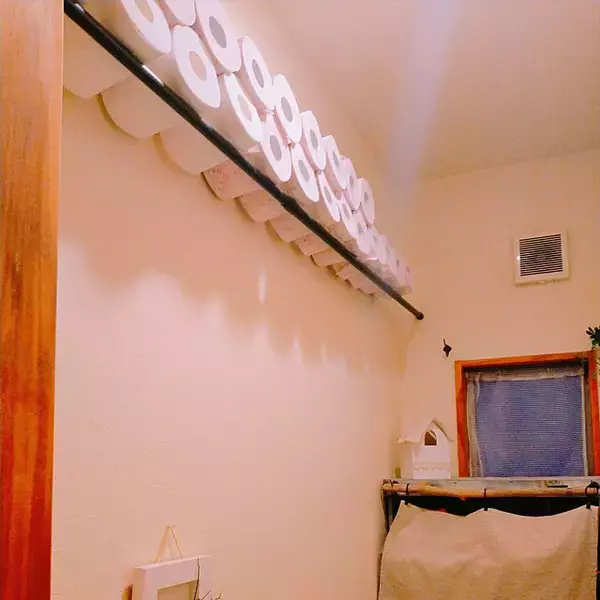 「床が片付いていると気持ちもすっきり！床置きしないための工夫10選」の画像