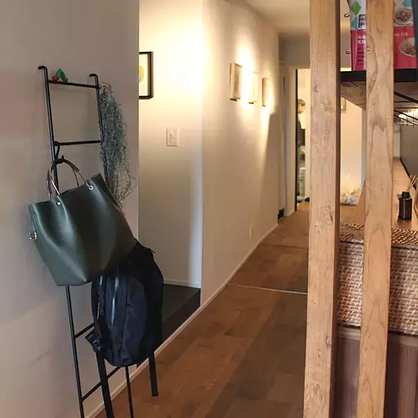 「床が片付いていると気持ちもすっきり！床置きしないための工夫10選」の画像