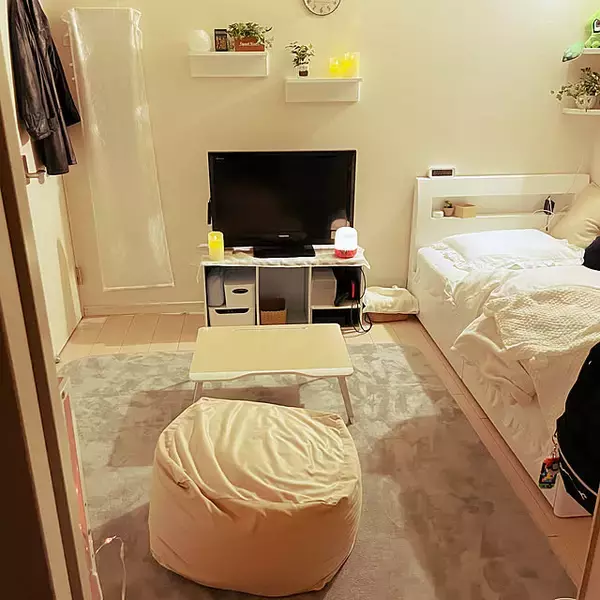 「工夫しだいで上手にコーディネートできる！正方形のお部屋実例6選」の画像