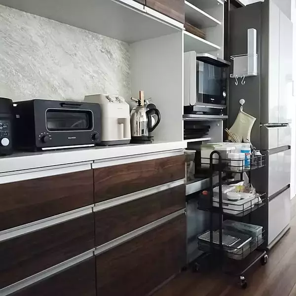 「おうちの中のあらゆる場所で使えて便利！キッチンワゴンの活用方法10選」の画像