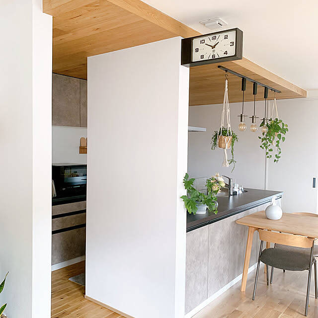 「コンパクトに暮らしに馴染む、長方形の両面時計」 by suzumaruさん