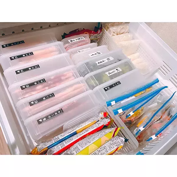 「ほしい食材がパッと見つかる！ラクチンだから続けやすい、冷蔵庫の中の収納の工夫」の画像