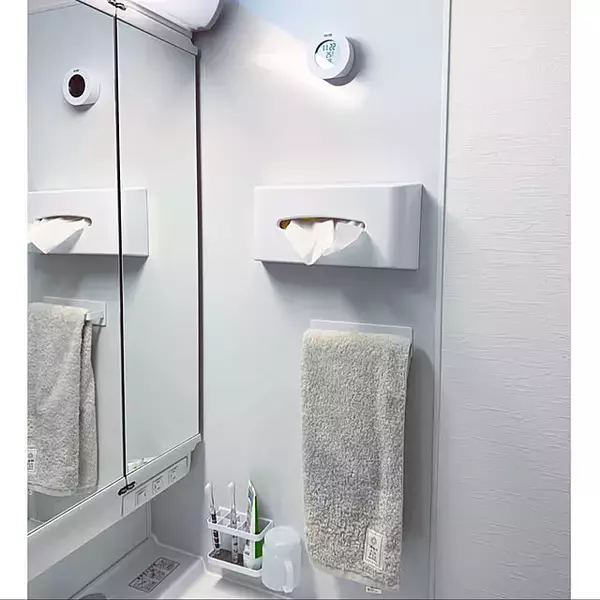 「貼るだけで簡単収納！マグネットアイテムを使って便利になった収納の実例」の画像