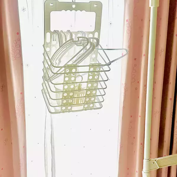 「「何かいい収納方法はないかな」と思ったら試してほしい！ダイソーのランドリーバスケット活用アイデア」の画像