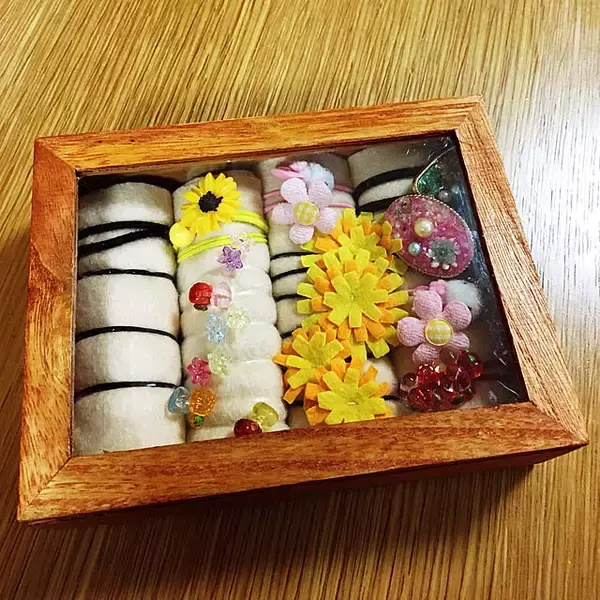 「迷わず選べる！身支度がラクになるヘアアクセサリー収納アイデア」の画像