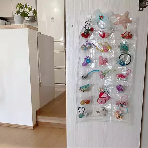 「迷わず選べる！身支度がラクになるヘアアクセサリー収納アイデア」の画像