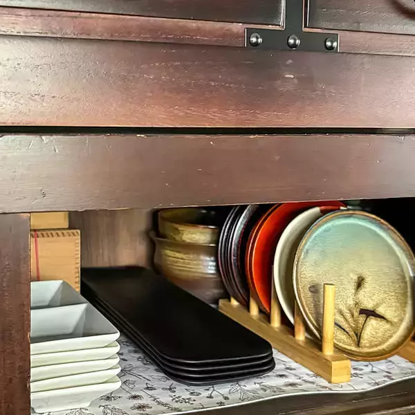 「プチプラでバリエーションが豊富♡テーブルを彩るダイソーの食器カタログ」の画像