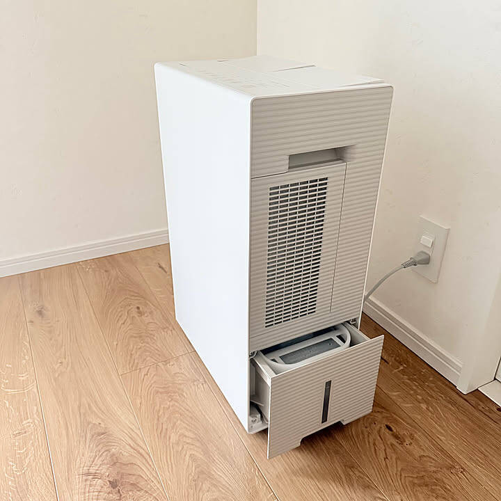 「マットな質感が◎季節の変わり目も頼れる、Panasonicの衣類乾燥除湿機 」by usaco. さん