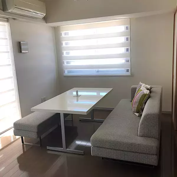 「省スペースでも快適！暮らしが広がるソファダイニングの実例6選」の画像