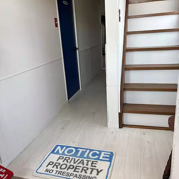 「インテリアの印象を一気に変えてくれる♪おうちの床をリメイク＆DIY」の画像