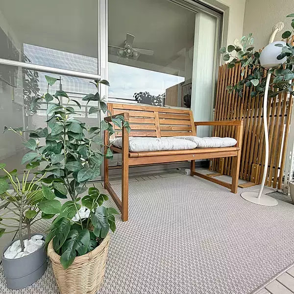 「極上のプライベート空間をIKEAでつくる♡ベランダ家具でくつろぎ空間にワンランクアップ」の画像