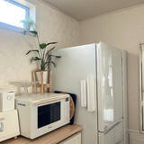 「スペースをむだにしないキッチンづくり♪山崎実業の冷蔵庫まわりで役立つアイテム6選」の画像1