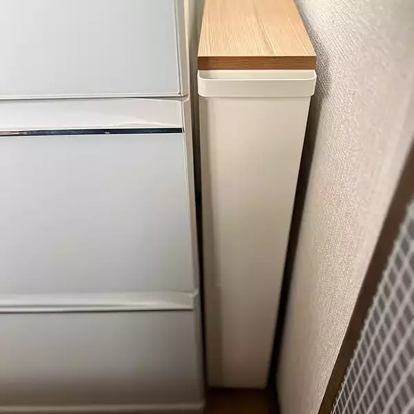 「スペースをむだにしないキッチンづくり♪山崎実業の冷蔵庫まわりで役立つアイテム6選」の画像