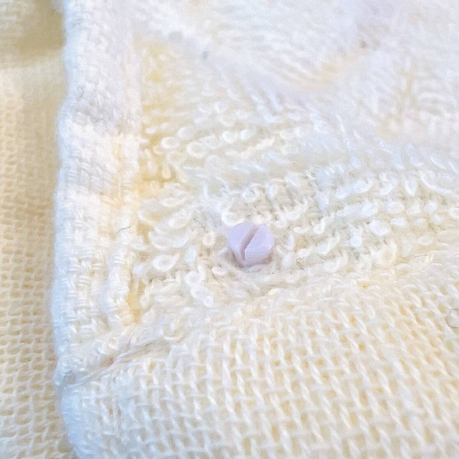 「縫わずに完成♪ハンドタオルで作る抱っこひも用よだれカバー」 by chanduさん