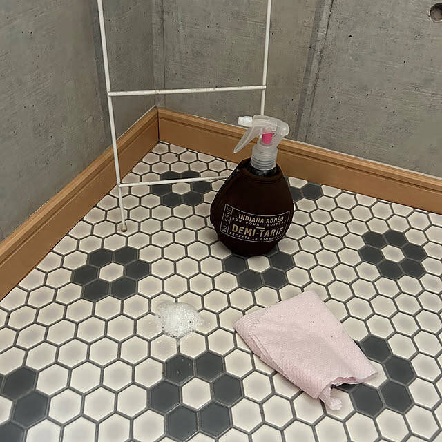 いつでも清潔でキレイな状態を保てる♪トイレの床掃除のコツ