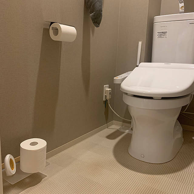 いつでも清潔でキレイな状態を保てる♪トイレの床掃除のコツ