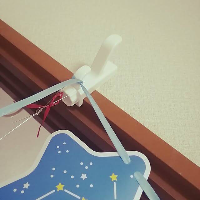 空間を幅広く使える♪収納やインテリアを整える鴨居フックの活用法をご紹介