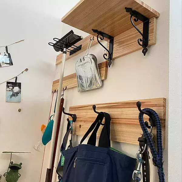 「アイディアいろいろ♡アイアンフックを使ったDIY実例」の画像