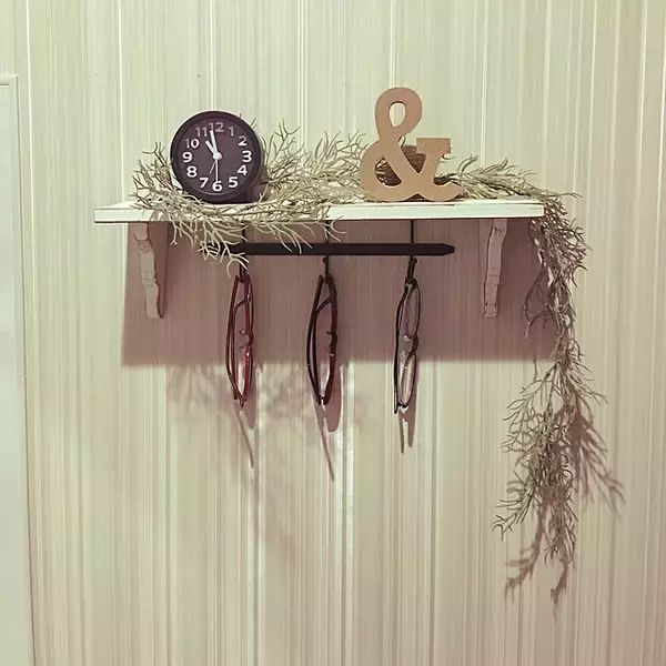 「アイディアいろいろ♡アイアンフックを使ったDIY実例」の画像