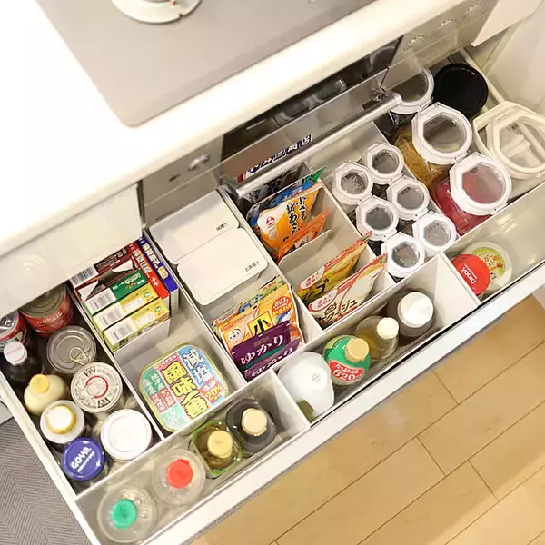 「見やすく使いやすい工夫がたくさん！管理上手になれる食品・飲料の収納実例10選」の画像