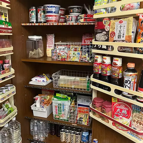 「見やすく使いやすい工夫がたくさん！管理上手になれる食品・飲料の収納実例10選」の画像