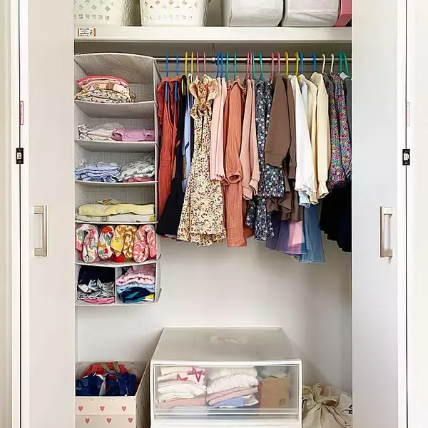 「IKEAでクローゼットがもっと快適に！収納上手さんの実例6選」の画像