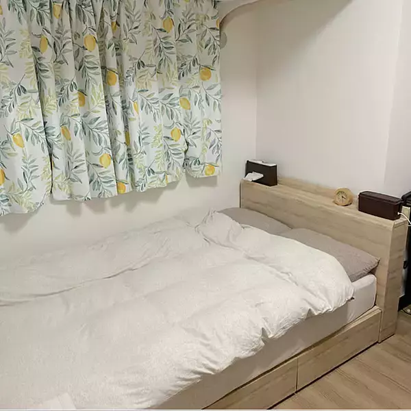 「部屋に合わせて選びやすい！迷わず選べるデザイン豊富なニトリのカーテン実例」の画像