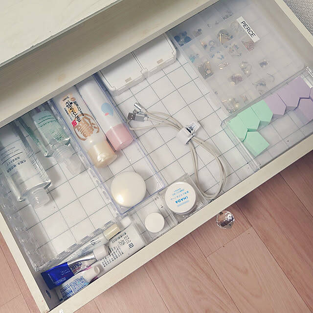 インテリア性と使い勝手を両立したい方に。参考にしたいスキンケア用品の収納アイデア集