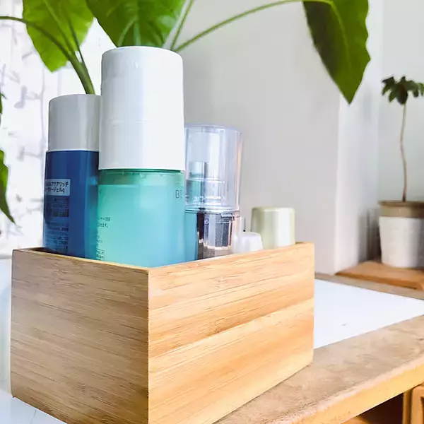 「インテリア性と使い勝手を両立したい方に。参考にしたいスキンケア用品の収納アイデア集」の画像