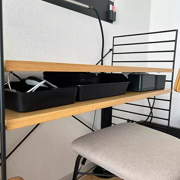 「すっきりと使いやすい！壁面や整理整頓アイテムを使ったデスク収納の実例6選」の画像