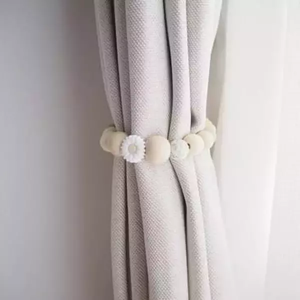 「ウッドビーズで気軽に楽しむ、ナチュラル雑貨のハンドメイドアイデア」の画像