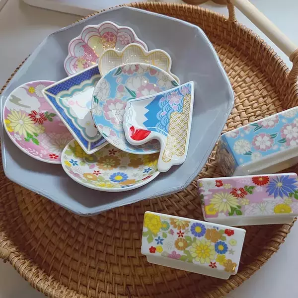 「豊富なバリエーションに目移りする♡セリアの豆皿で食卓に彩りを」の画像