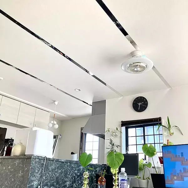 「自分で好きなインテリアを作るのが楽しい！リビングを変身させるDIY」の画像