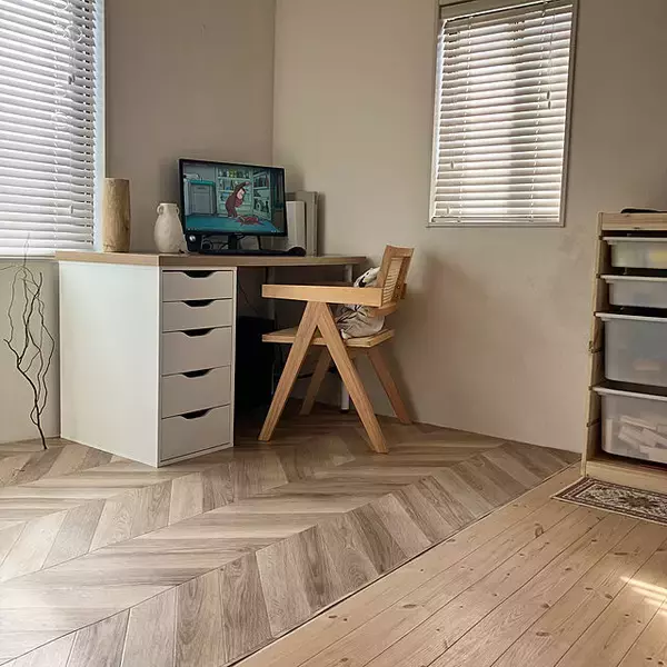 「自分で好きなインテリアを作るのが楽しい！リビングを変身させるDIY」の画像