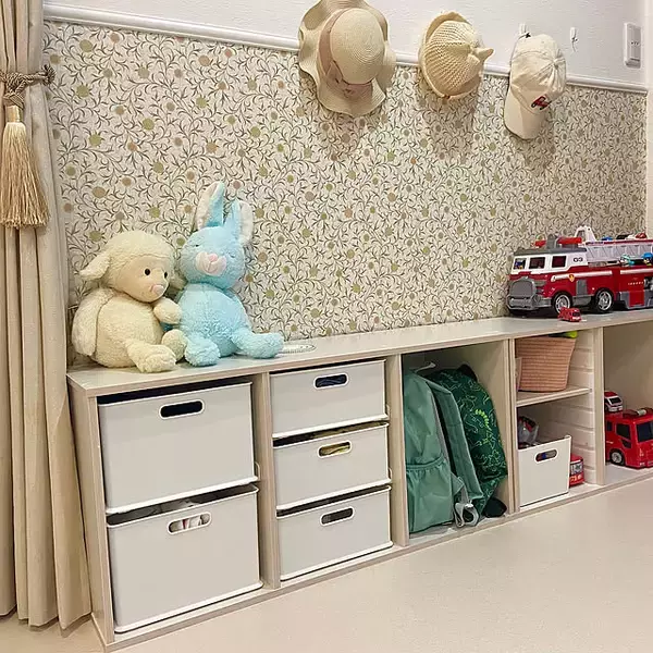 置き方を変えるだけで使い道がさらに広がる！カラーボックスを横置きして使う方法