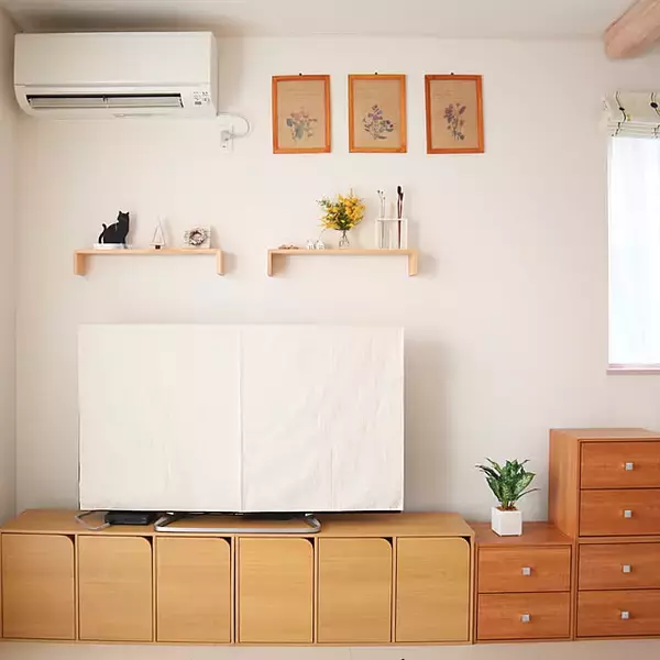 「置き方を変えるだけで使い道がさらに広がる！カラーボックスを横置きして使う方法」の画像