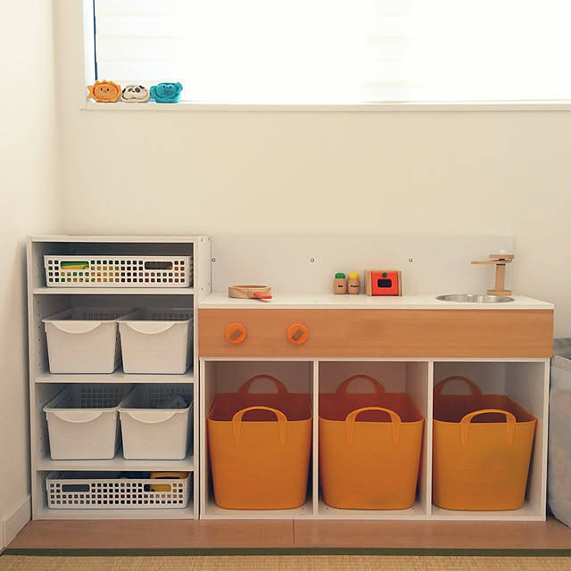 置き方を変えるだけで使い道がさらに広がる！カラーボックスを横置きして使う方法