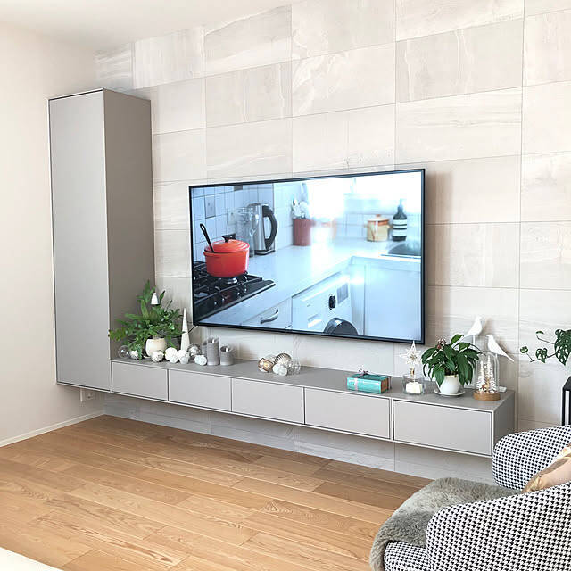 開放的で広々とした空間にしたい方必見！配色や家具選びなどを工夫した、お部屋を広く見せるアイデア10選