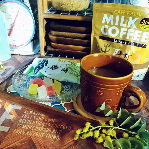 「お気に入りでわくわくティータイムを♡セリアで見つけたマグカップ＆グラス」の画像