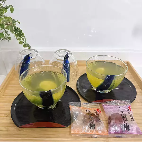 「お気に入りでわくわくティータイムを♡セリアで見つけたマグカップ＆グラス」の画像