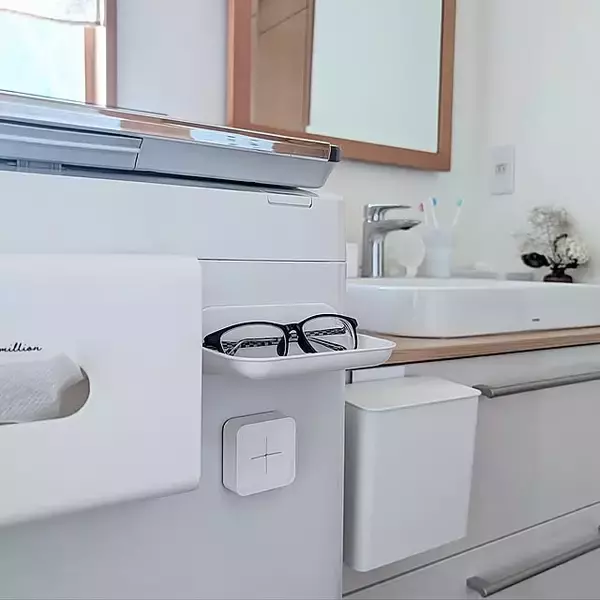 貼るだけ簡単、家中スッキリ！100均のマグネットアイテムを使った収納実例6選