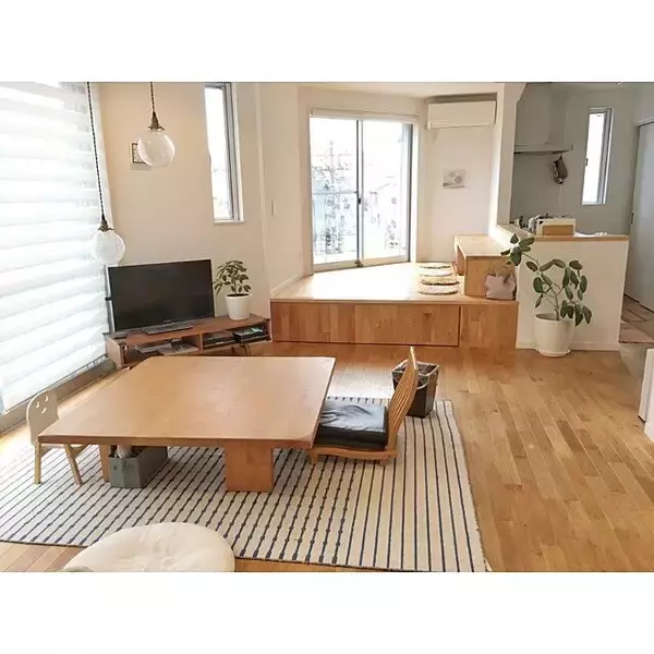 「子どもも大人も大満足！安全で快適に過ごせるリビング作りのコツ」の画像