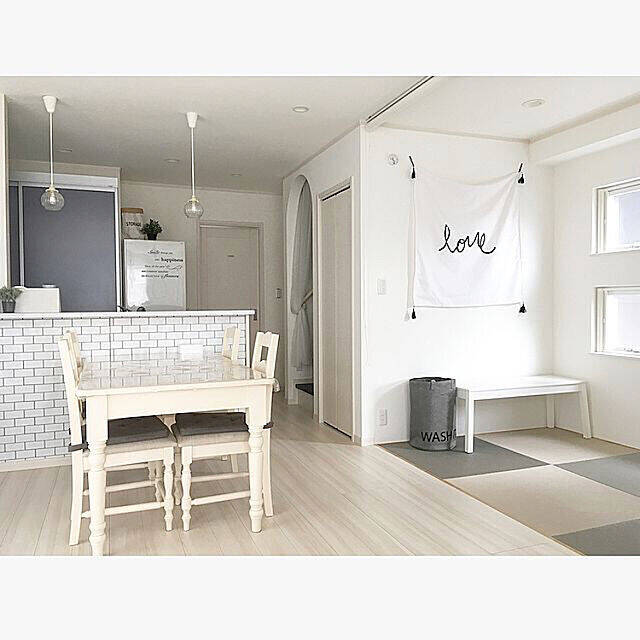 子どもも大人も大満足！安全で快適に過ごせるリビング作りのコツ