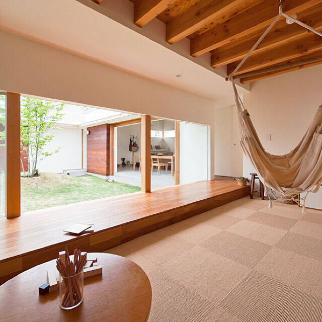 子どもも大人も大満足！安全で快適に過ごせるリビング作りのコツ